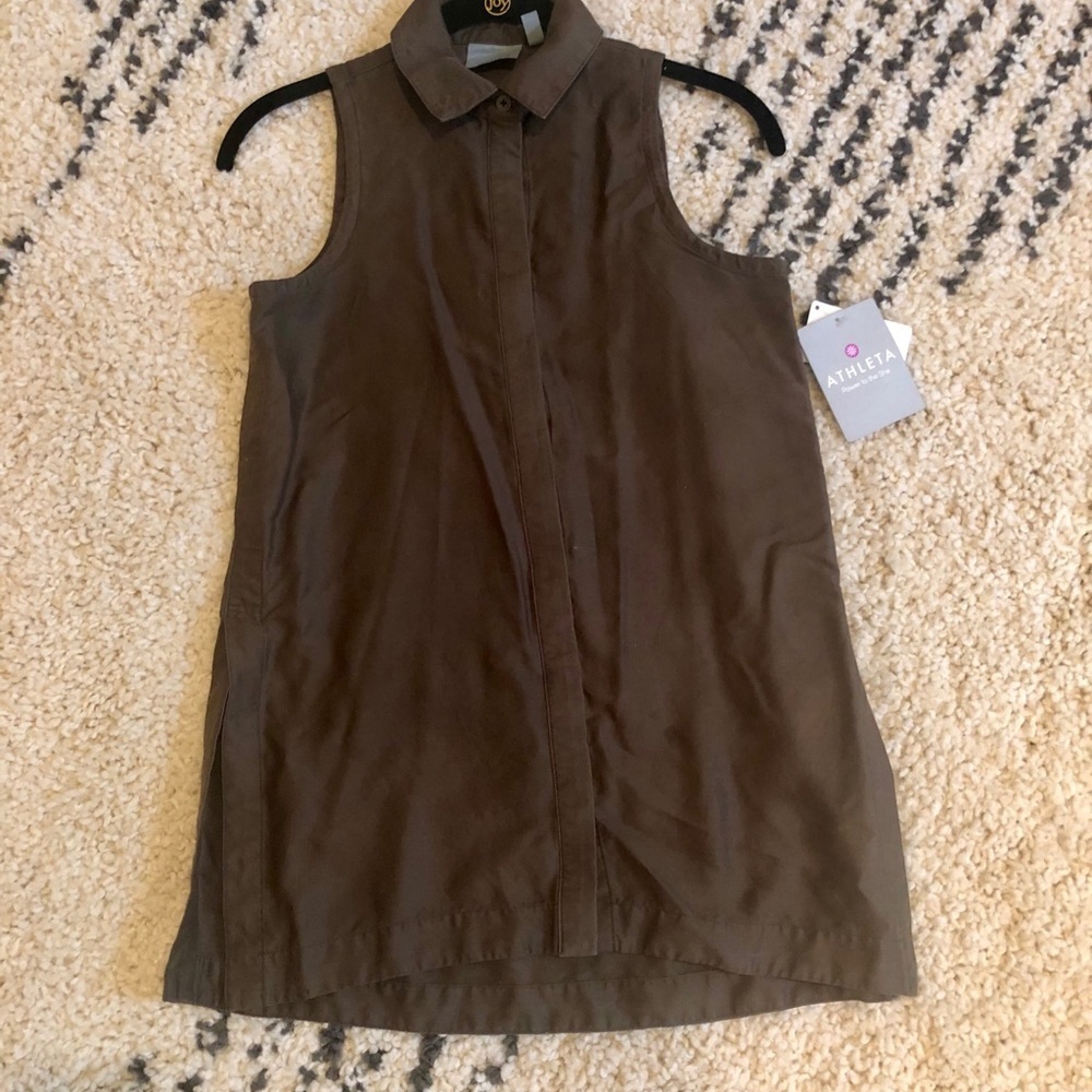 Athleta Button Down Tank - Picture 2 of 4